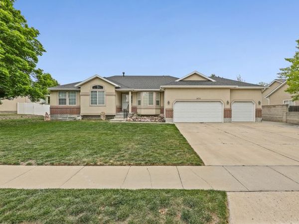 3674 W ELK VALLEY LN , South Jordan, UT 84009