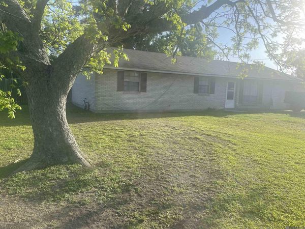 57940 Joffrion St, Plaquemine, LA 70764