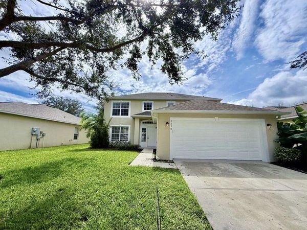 2538 12th Square SW, Vero Beach, FL 32968