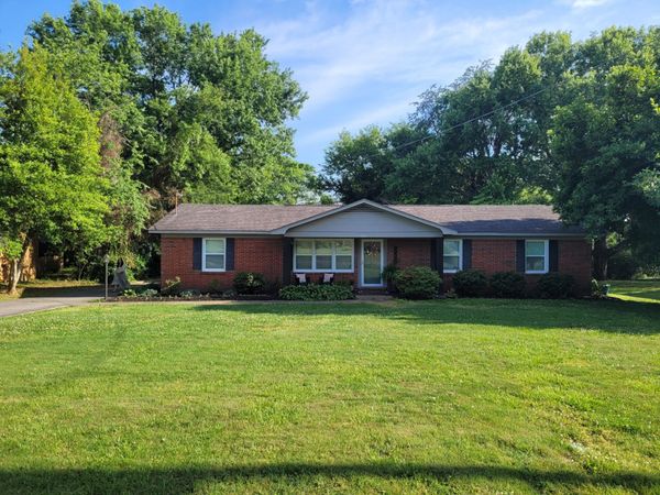 112 Bel Aire Dr , Winchester, TN 37398