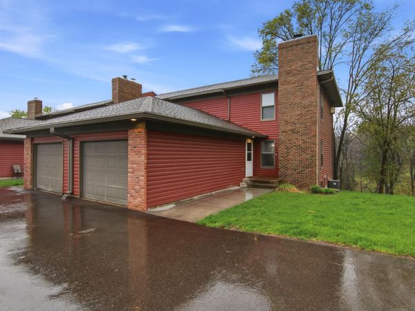 531 Hunter Hill Road, Hudson, WI 54016