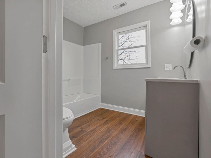 2089 Lockbourne Road, Columbus, OH 43207 Photo 21