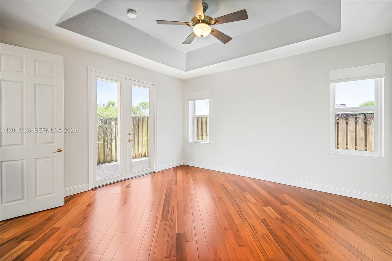 1282 Grant Ct , Hollywood, FL 33019 Photo