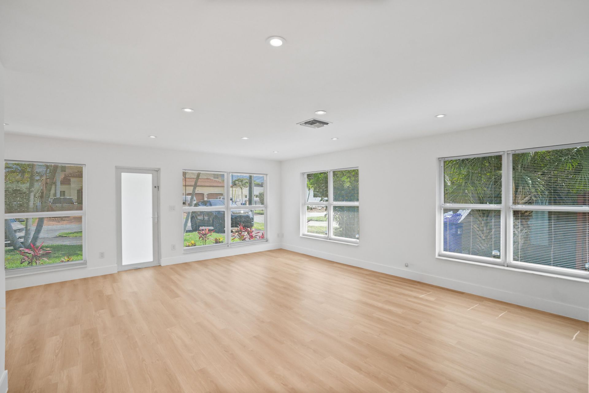 1404 NE 2nd Street, Pompano Beach, FL 33060 Photo