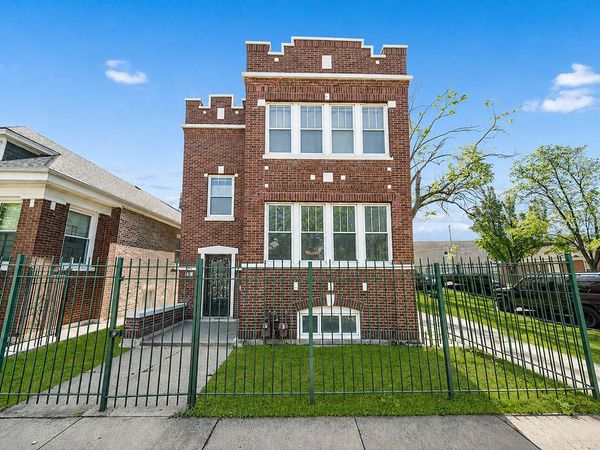 5759 S Campbell Avenue , Chicago, IL 60629