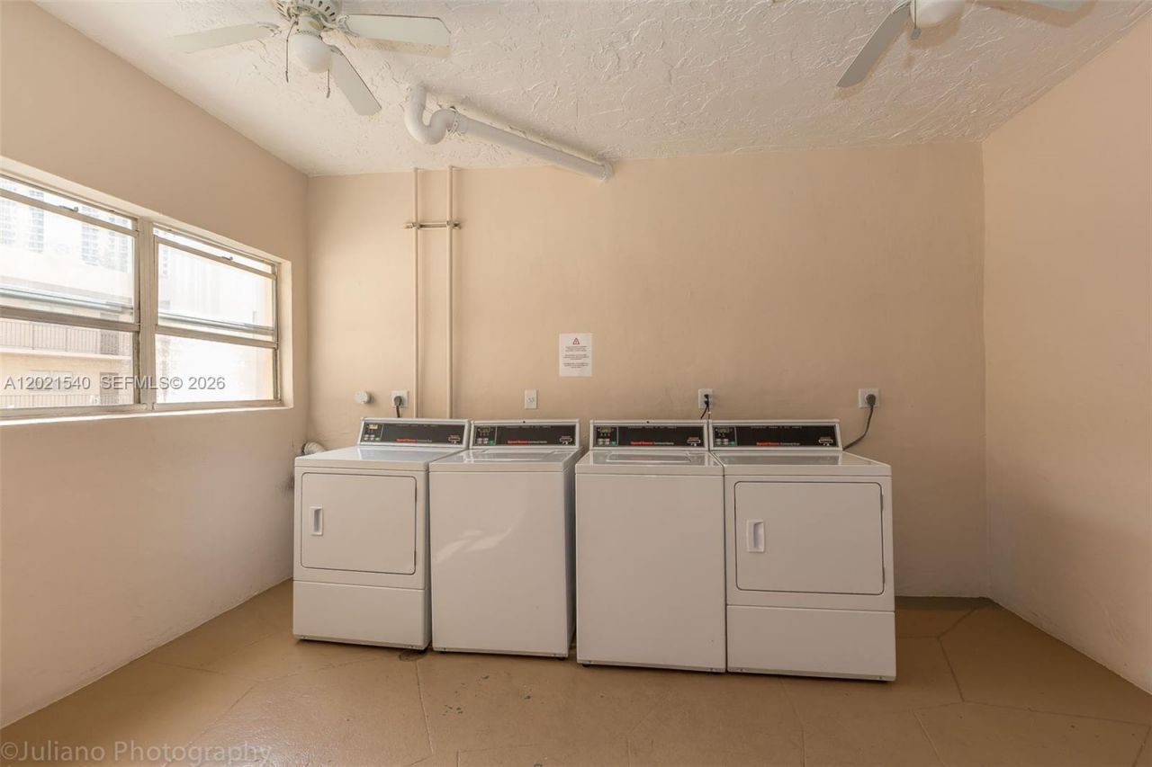 201 178th Dr , Unit 438, Sunny Isles Beach, FL 33160 Photo