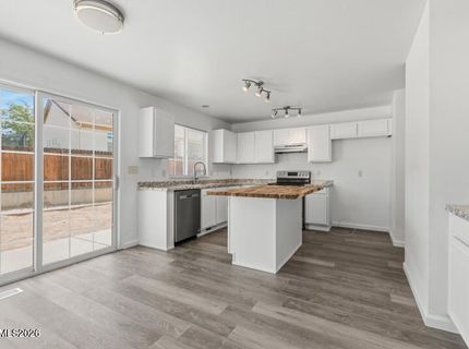 1383 Ridge Point Drive, Carson City, NV 89706 Photo