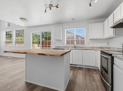1383 Ridge Point Drive, Carson City, NV 89706 Photo