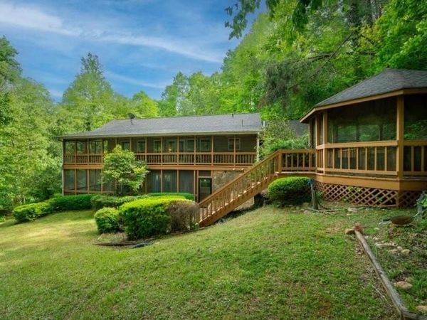 200 Bahn Innsbruck , Helen, GA 30545