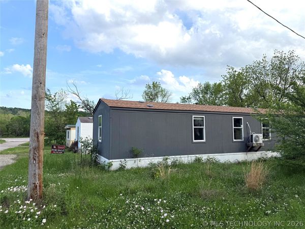 614 Hughes Street , Stringtown, OK 74569