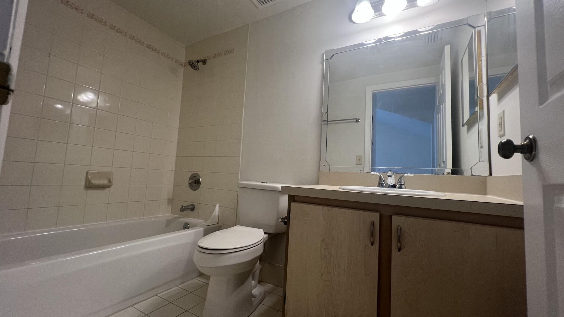 735 SW 148th Avenue, Unit 1702, Sunrise, FL 33325 Photo