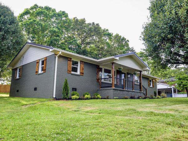 309 Moss Dr , McMinnville, TN 37110
