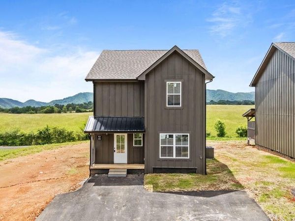 972 LACY CT , Sevierville, TN 37862