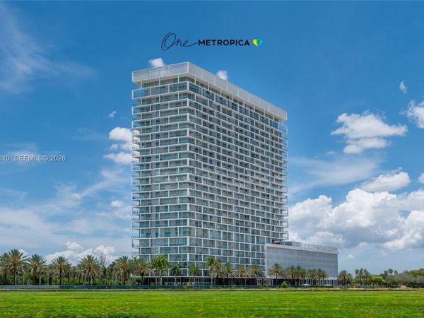 2000 Metropica Way, Unit 1902, Sunrise, FL 33323