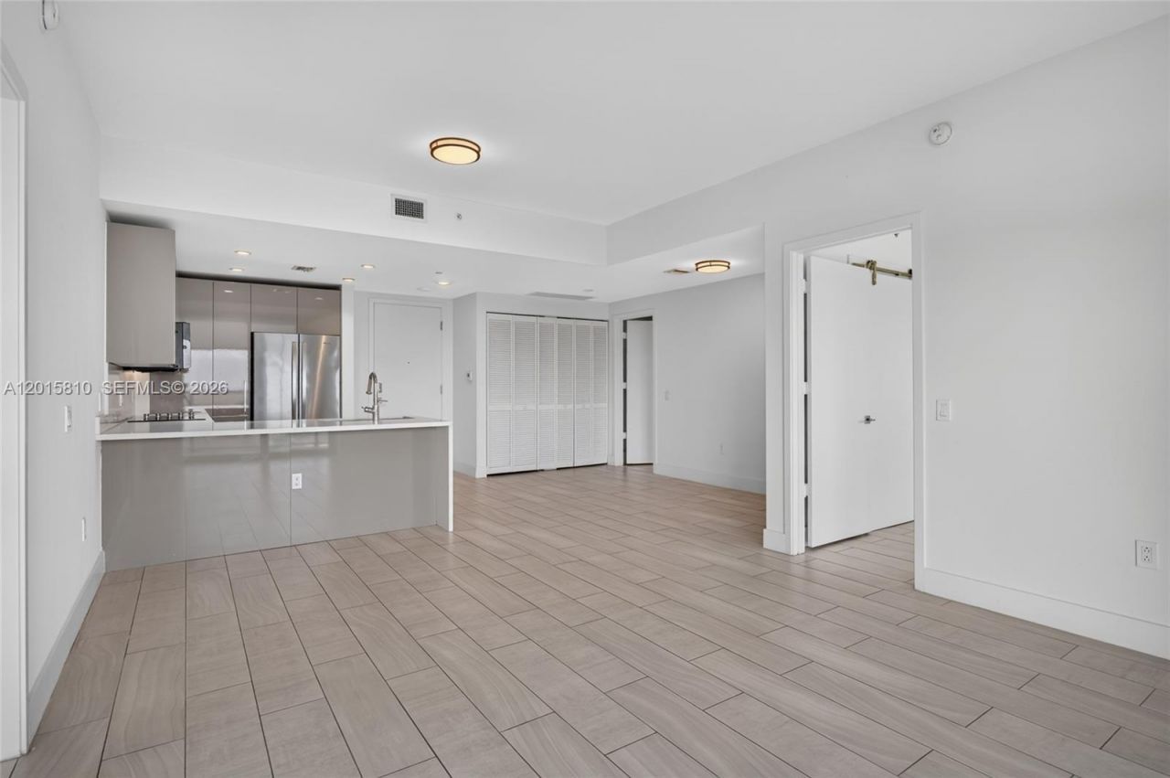 2000 Metropica Way, Unit 1902, Sunrise, FL 33323 Photo