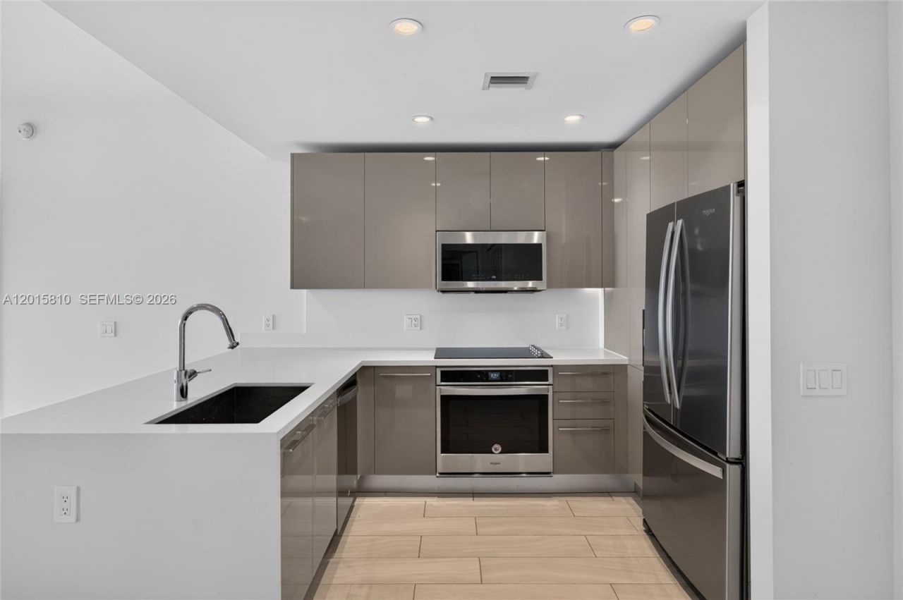 2000 Metropica Way, Unit 1902, Sunrise, FL 33323 Photo