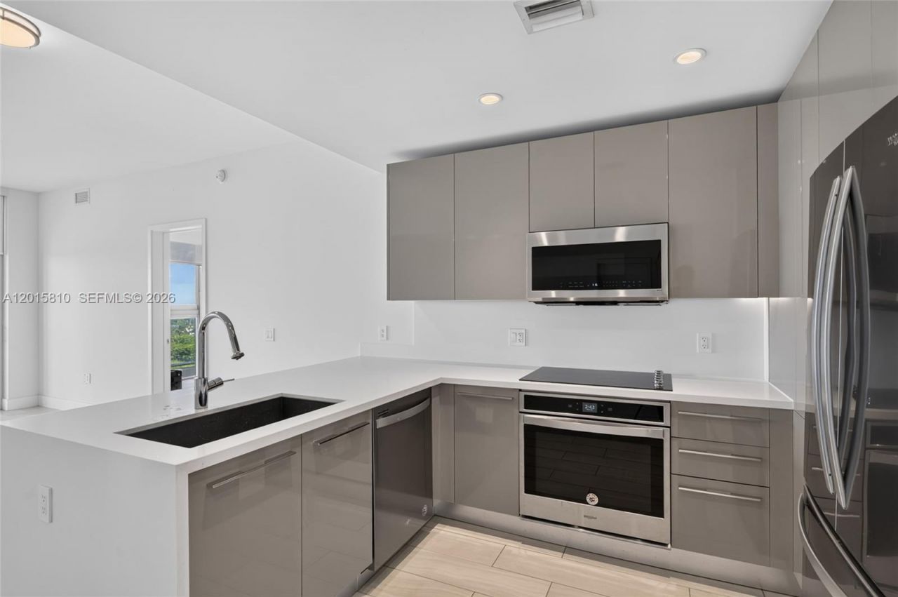 2000 Metropica Way, Unit 1902, Sunrise, FL 33323 Photo