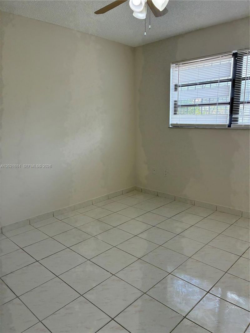 10881 SW 24th Ter, Unit 10881, Miami, FL 33165 Photo