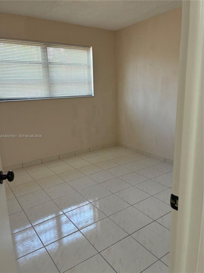 10881 SW 24th Ter, Unit 10881, Miami, FL 33165 Photo