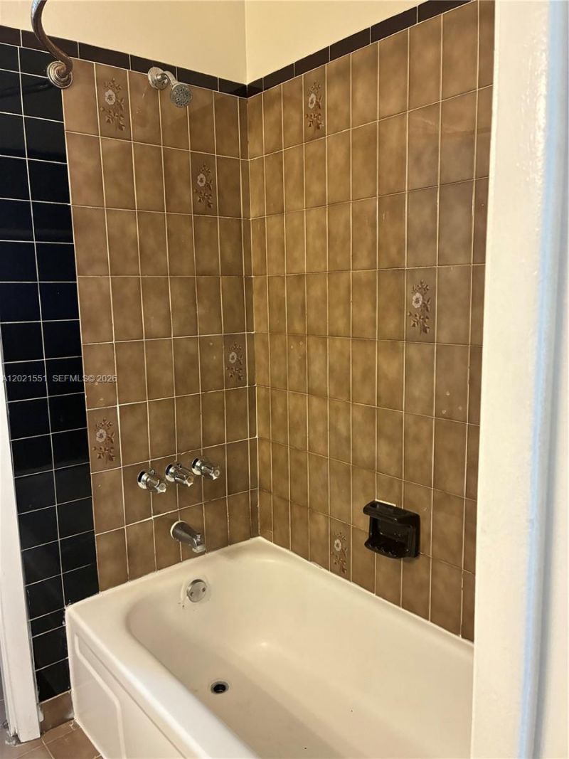 10881 SW 24th Ter, Unit 10881, Miami, FL 33165 Photo