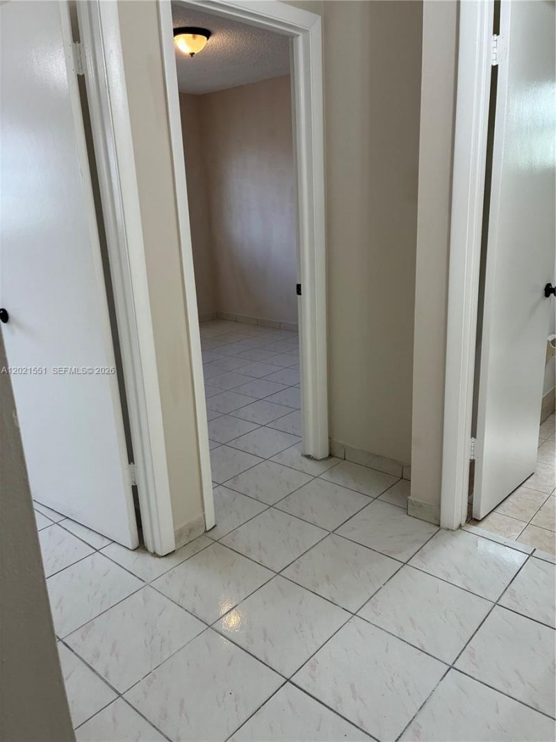 10881 SW 24th Ter, Unit 10881, Miami, FL 33165 Photo