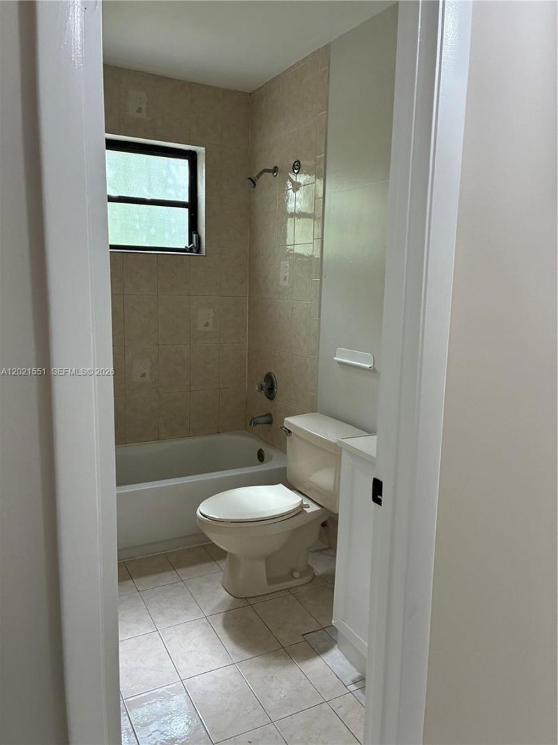 10881 SW 24th Ter, Unit 10881, Miami, FL 33165 Photo