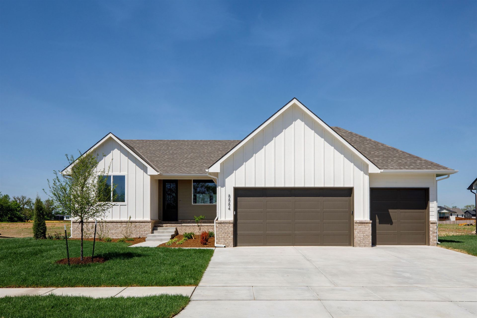 8884 E Bradford St, Wichita, KS 67210 Main Photo