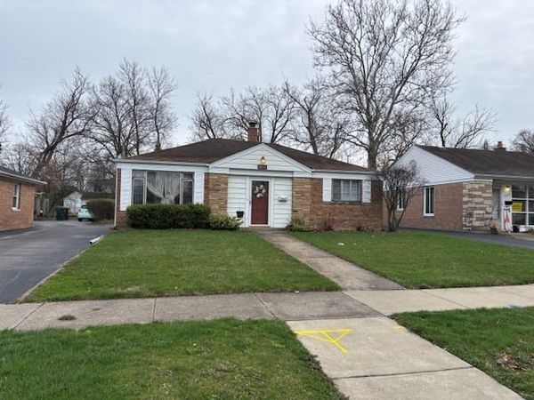 2223 Hawthorne Road , Homewood, IL 60430