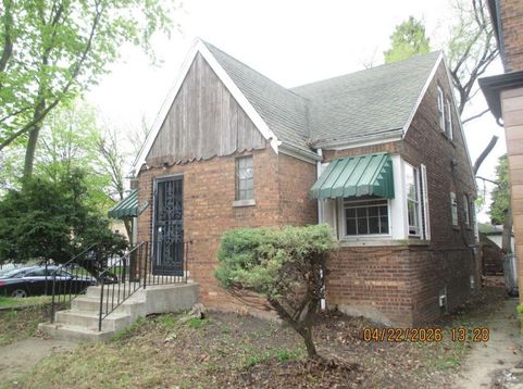 Main Photo