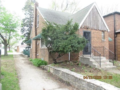 Main Photo