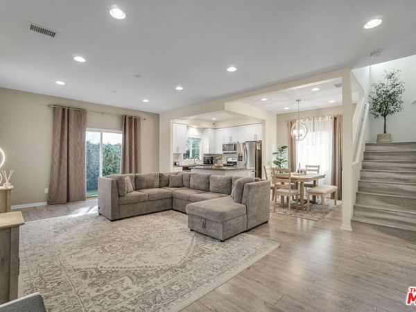 22755 Walnut Park Lane, Newhall, CA 91321
