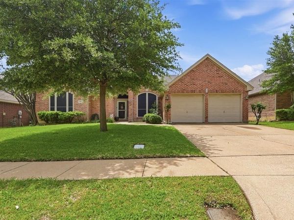 2110 Perry Drive , Mansfield, TX 76063