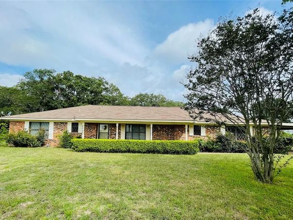 11700 Fm 642, Purdon, TX 76679
