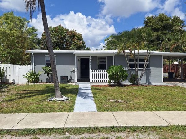 5233 NE 20th Terrace, Pompano Beach, FL 33064