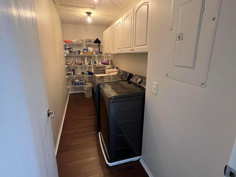 4689 Parrau Drive, Unit 61A, Columbus, OH 43228 Photo 11