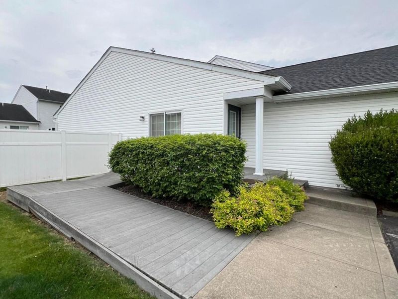 4689 Parrau Drive, Unit 61A, Columbus, OH 43228 Photo 12