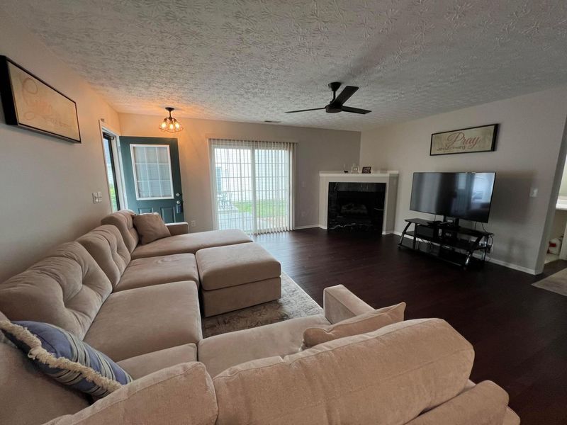 4689 Parrau Drive, Unit 61A, Columbus, OH 43228 Photo 2