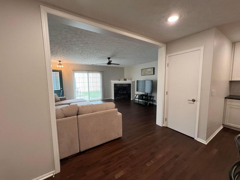 4689 Parrau Drive, Unit 61A, Columbus, OH 43228 Photo 3