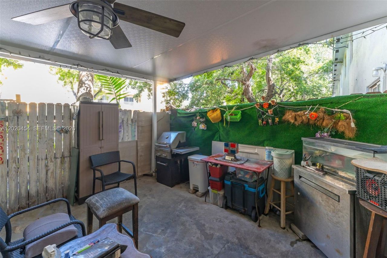 8025 NW 8th St, Unit 13, Miami, FL 33126 Photo