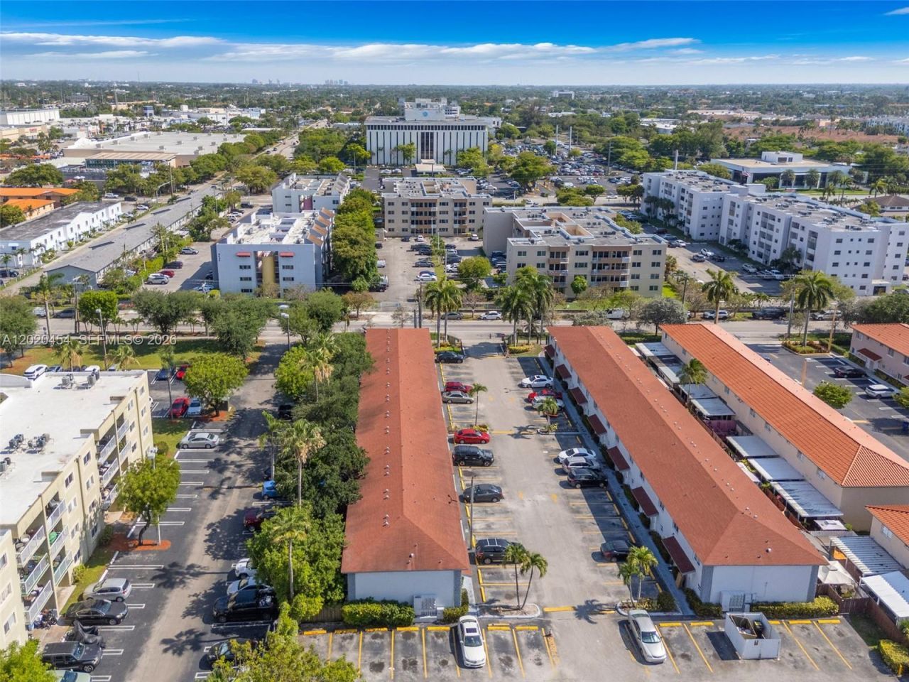 8025 NW 8th St, Unit 13, Miami, FL 33126 Photo