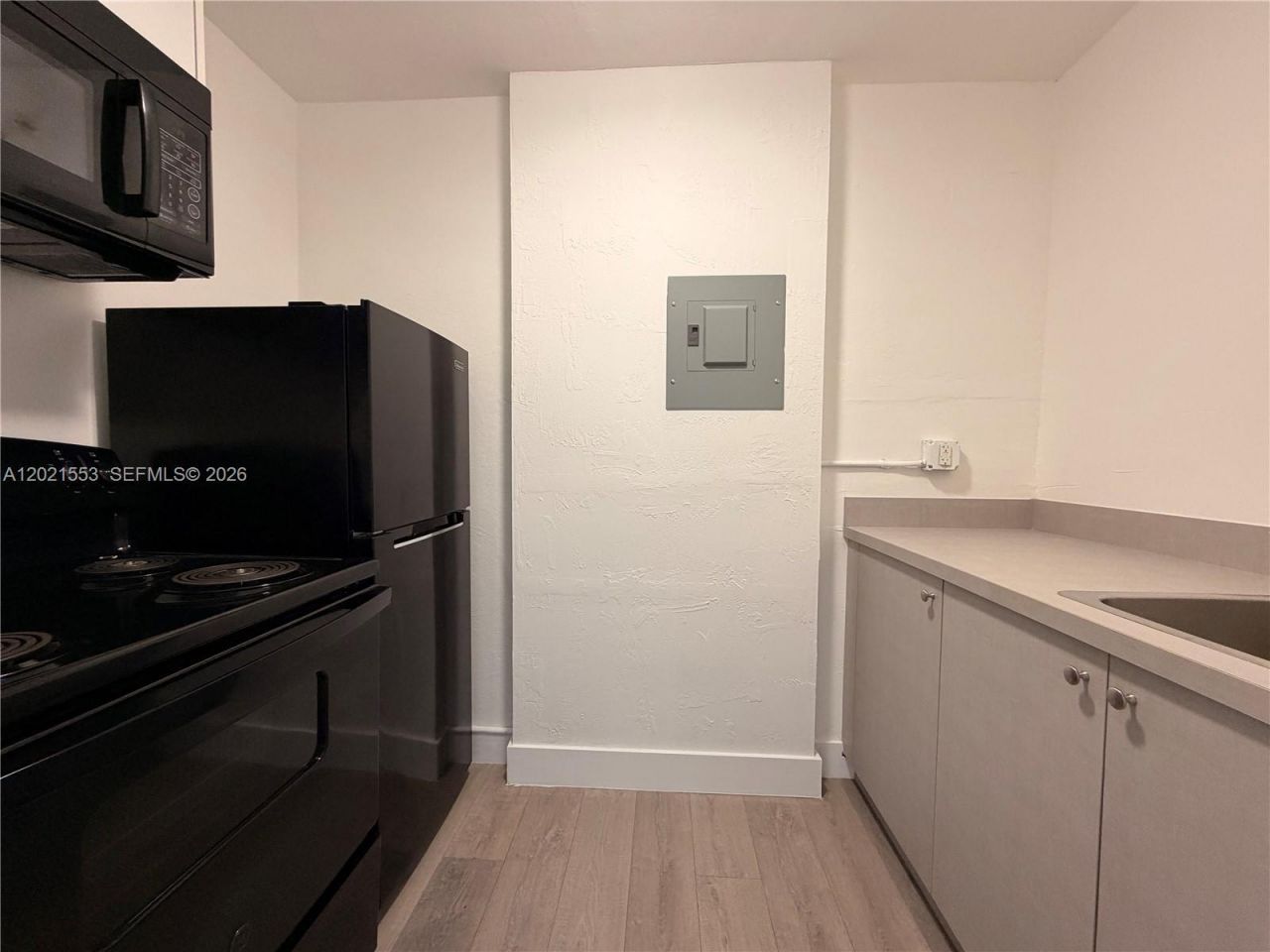 143 SW 9th St, Unit 106, Miami, FL 33130 Photo