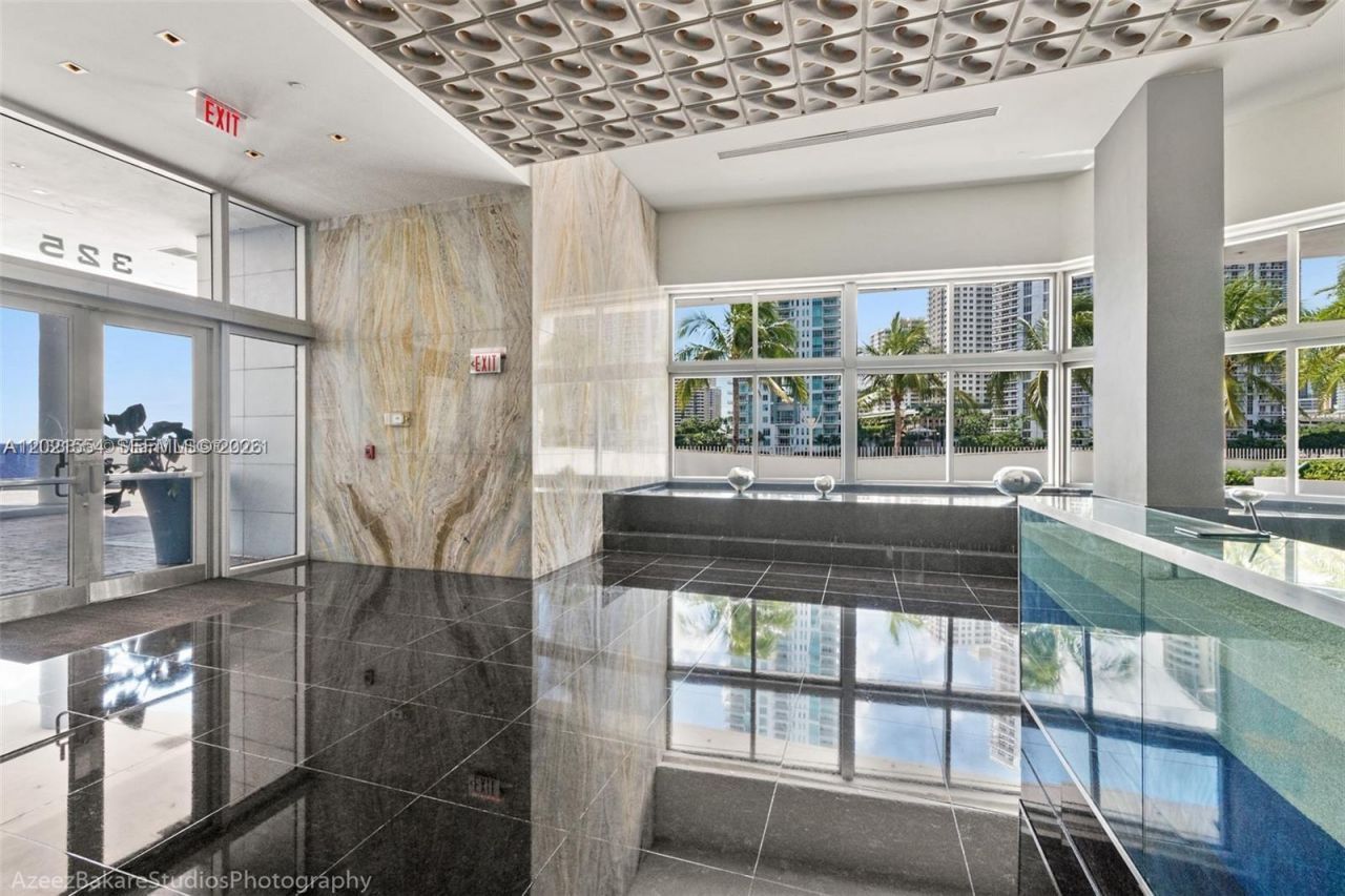 325 S Biscayne Blvd, Unit 2115, Miami, FL 33131 Photo