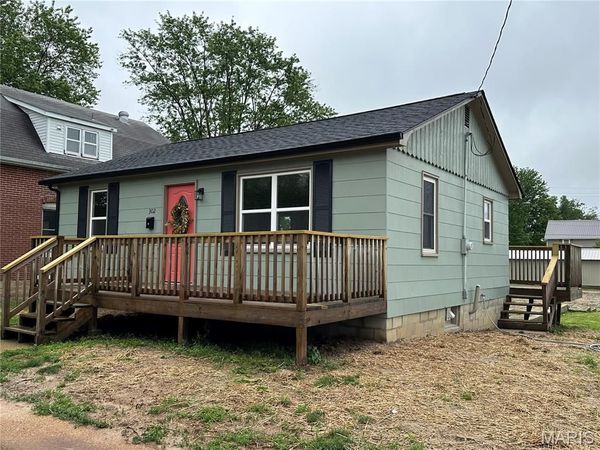 302 Cherry Avenue, Owensville, MO 65066