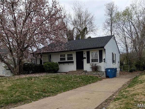 213 Cameron Road , St Louis, MO 63137