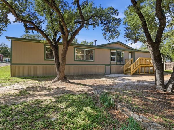 507 Forest Hill St, Canyon Lake, TX 78133