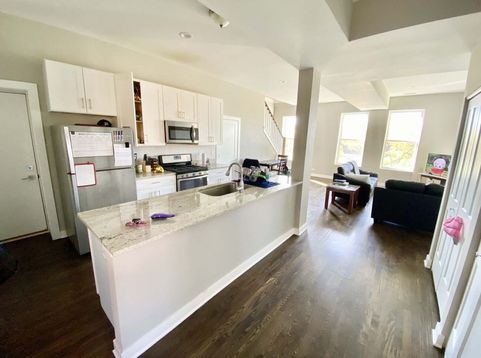 Main Photo