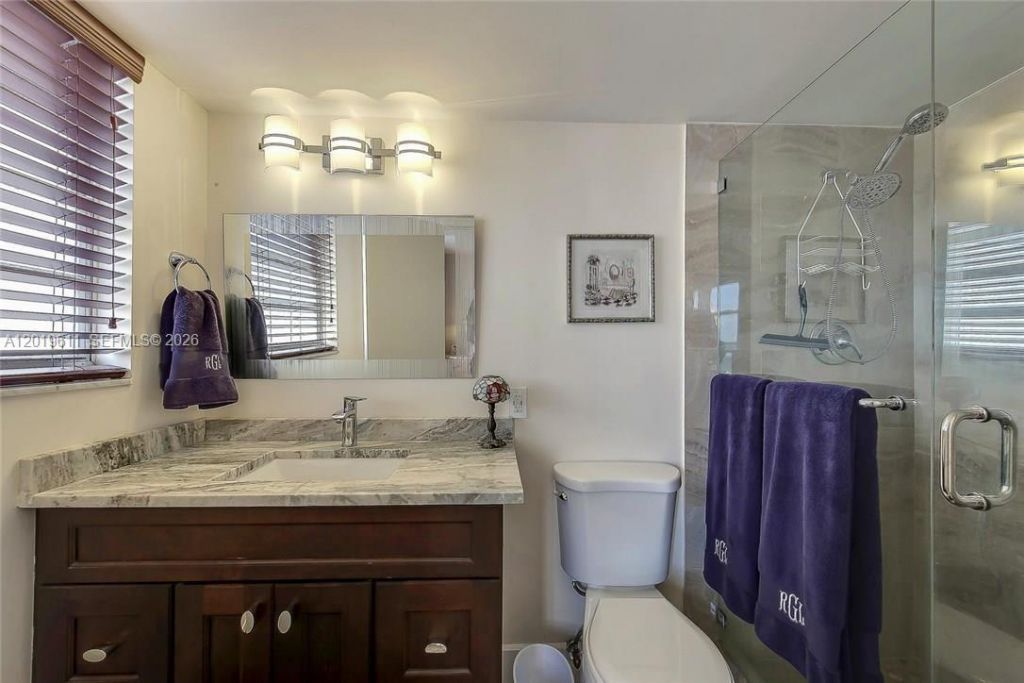 137 Golden Isles Dr , Unit 1006, Hallandale Beach, FL 33009 Photo