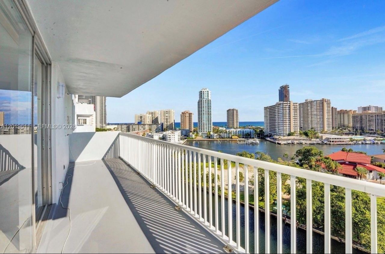 137 Golden Isles Dr , Unit 1006, Hallandale Beach, FL 33009 Photo