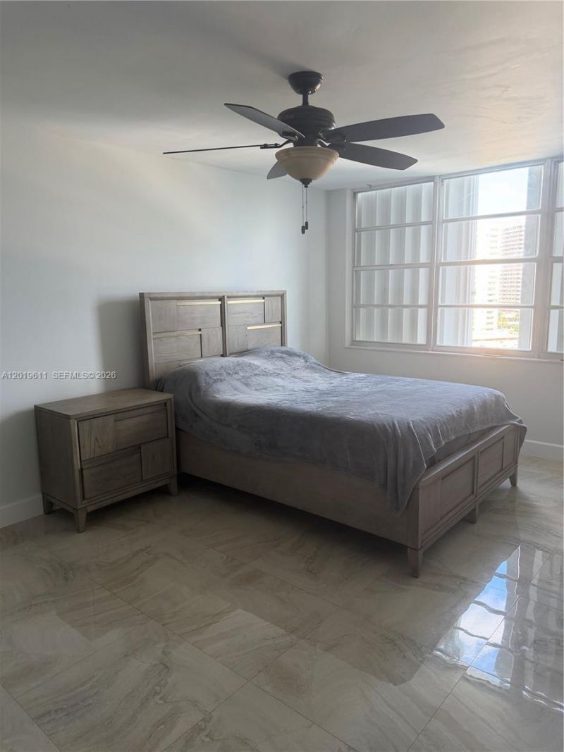 137 Golden Isles Dr , Unit 1006, Hallandale Beach, FL 33009 Photo