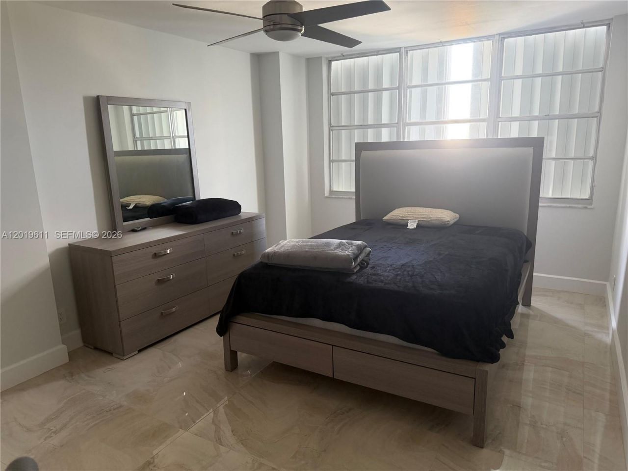 137 Golden Isles Dr , Unit 1006, Hallandale Beach, FL 33009 Photo